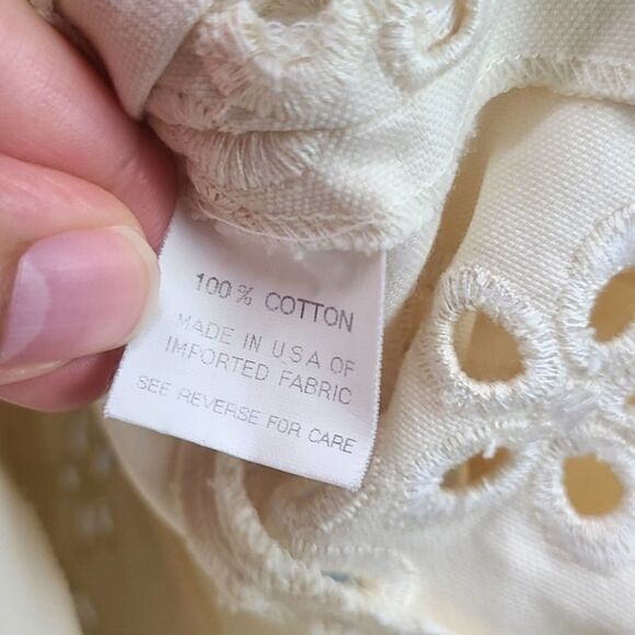 The Wrights Women's Vanilla Embroidered Floral Blazer Size 8 - Picture 6 of 6